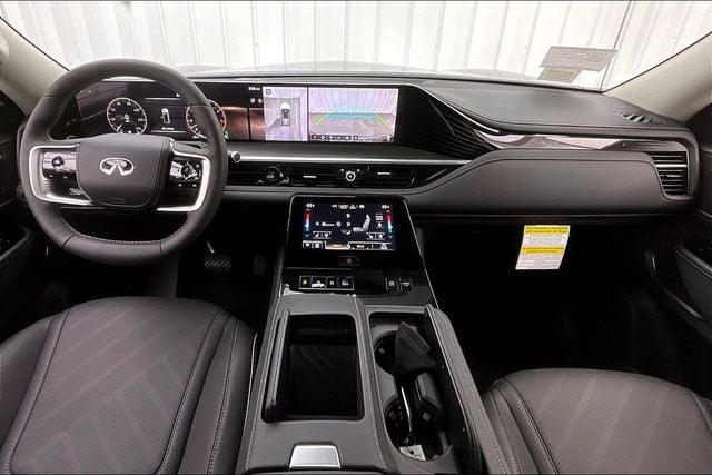 2026 INFINITI QX80 LUXE