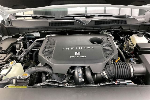 2027 INFINITI QX80 LUXE InStock