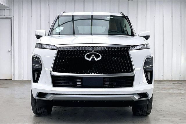 2027 INFINITI QX80 LUXE InStock