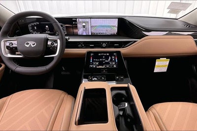 2027 INFINITI QX80 LUXE InStock